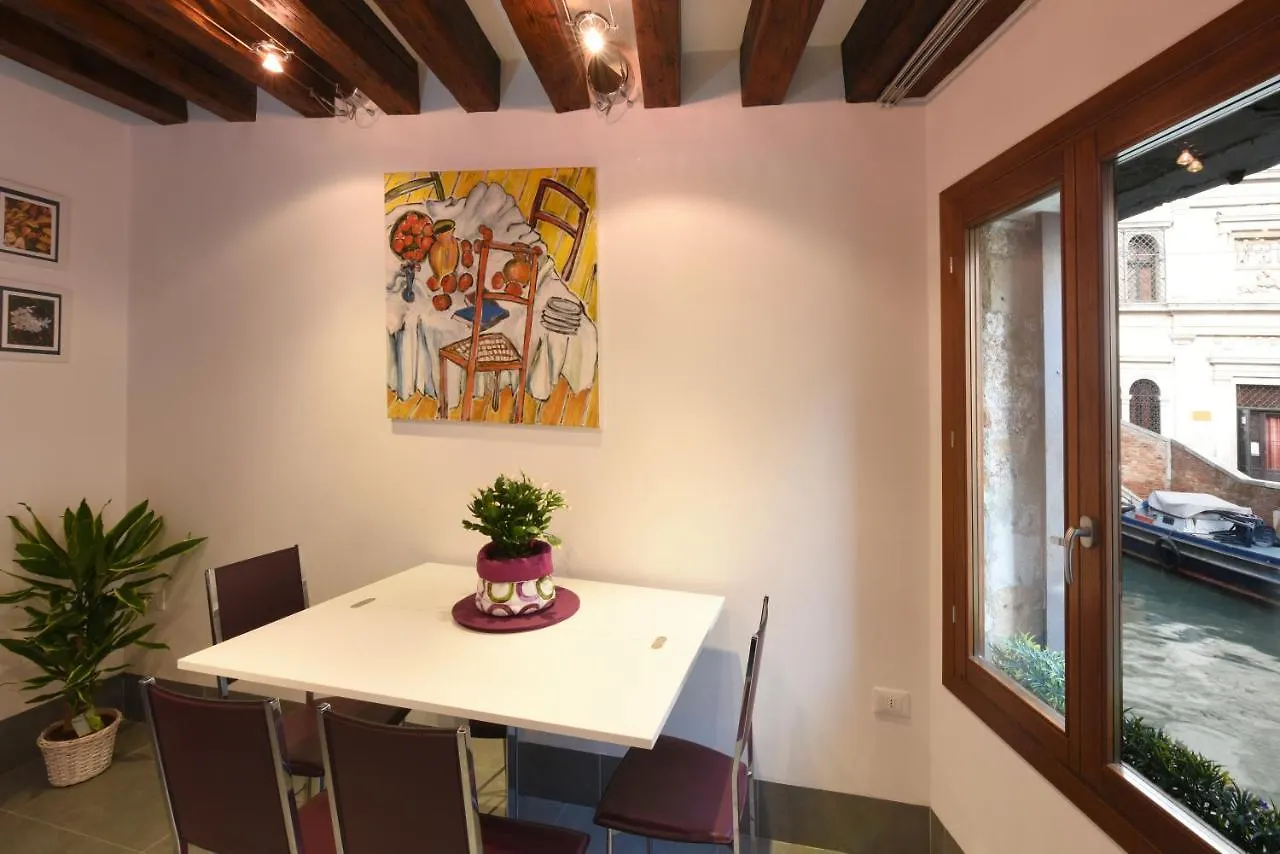 Corte Coppo Deluxe Apartment Venecia 0*,  Italia